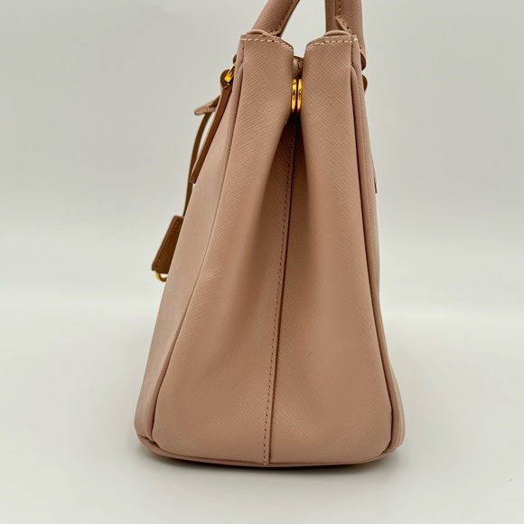 Prada Saffiano Leather Medium Galleria Crossbody - Picture 4 of 17